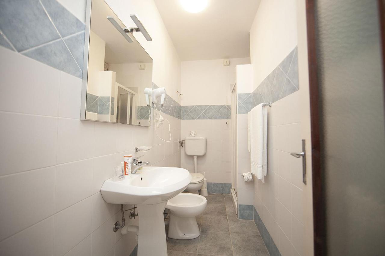 Hotel Thomas Marina di Campo Esterno foto